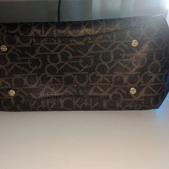 CALVIN KLEIN HAYDEN STYLE CROSSBODY BAG ITS A BEAUTY ♥️ - Picture 5 of 11